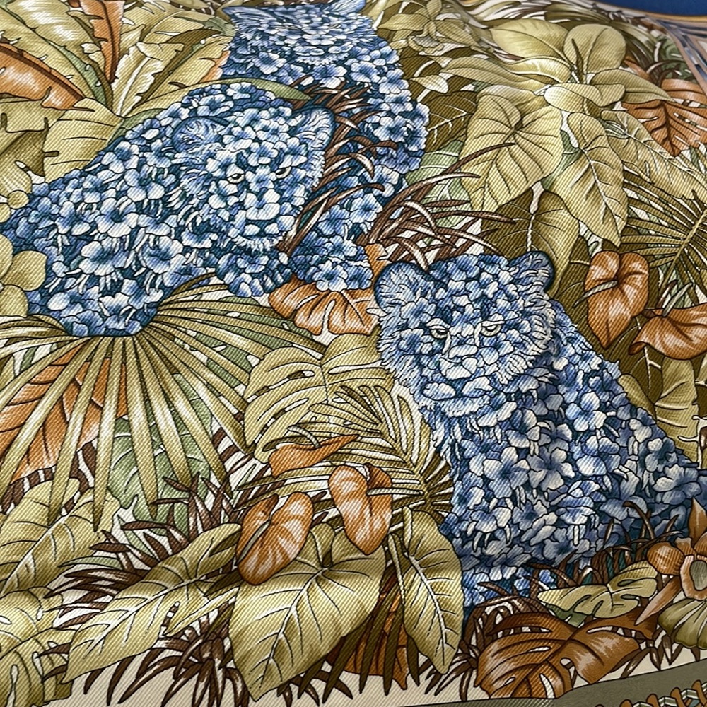 ✨✨ Salvatore Ferragamo Silk Scarf Pink Grey Gold Blue Multicolor Wrap Scarf✨✨ - Picture 15 of 17